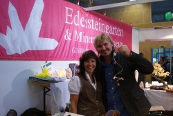 Nik.P mit Brigitte und der Chakraspirale